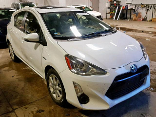 TOYOTA PRIUS C 2015