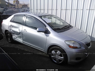 TOYOTA YARIS 2011