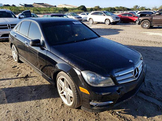 MERCEDES-BENZ C 250 2013
