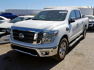 NISSAN TITAN SV