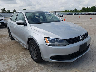 VOLKSWAGEN JETTA SE 2012