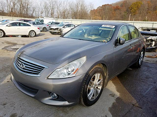 INFINITI G37 2010
