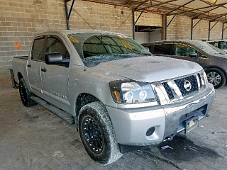 NISSAN TITAN S 2013