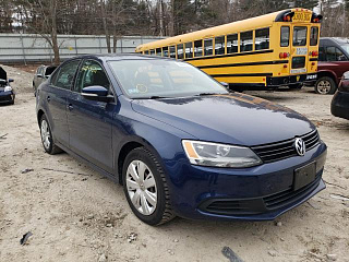 VOLKSWAGEN JETTA SE 2014