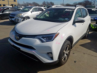 TOYOTA RAV4 XLE 2017