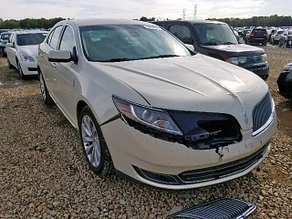 LINCOLN MKS, 2015