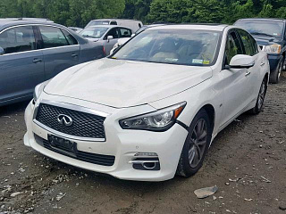 INFINITI Q50 PREMIUM