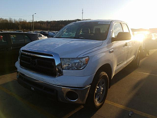 TOYOTA TUNDRA DOUBLE CAB SR5 2013