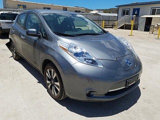 NISSAN LEAF S 2015