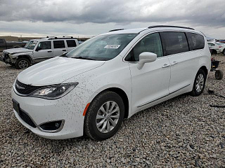 CHRYSLER PACIFICA TOURING L 2017