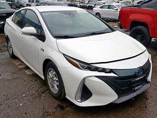 TOYOTA PRIUS PRIME 2017