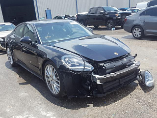 PORSCHE PANAMERA 4 2018