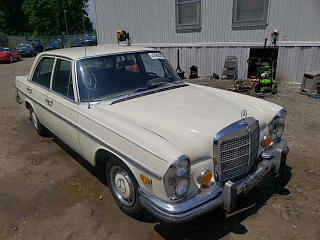 1972 MERCEDES-BENZ 280 SE