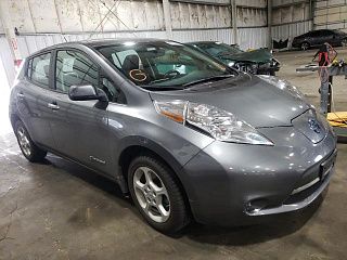 NISSAN LEAF S 2015