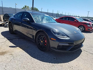 PORSCHE PANAMERA TURBO 2018