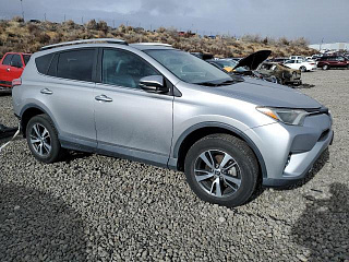 TOYOTA RAV4 XLE 2016