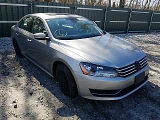 VOLKSWAGEN PASSAT SE 2013