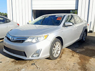 TOYOTA CAMRY HYBRID 2013