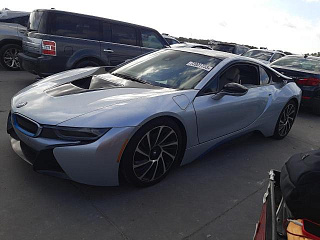 BMW I8 2015
