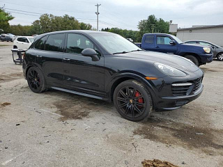 PORSCHE CAYENNE GTS 2013