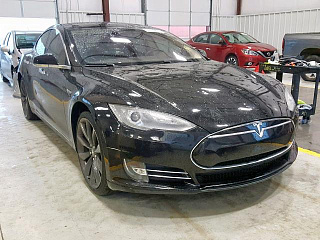 TESLA MODEL S, 2013