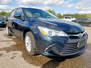 TOYOTA CAMRY LE 2015