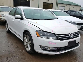   VOLKSWAGEN PASSAT SE, 2015