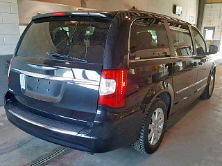 CHRYSLER TOWN & COUNTRY TOURING