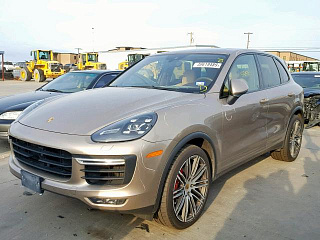 PORSCHE CAYENNE TURBO