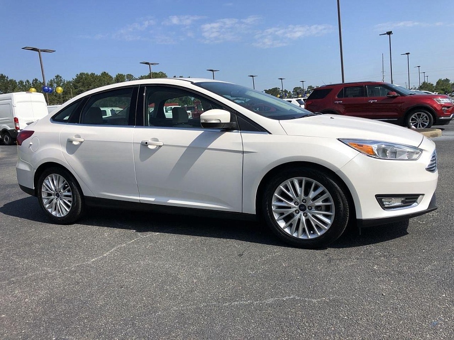 Ford FOCUS TITANIUM, 2018