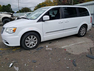 CHRYSLER TOWN & COUNTRY TOURING 2015