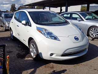 NISSAN LEAF SV 2012