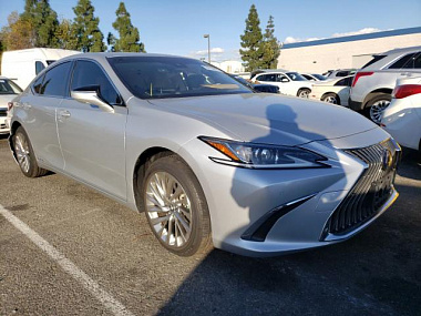 LEXUS ES 300H 2019