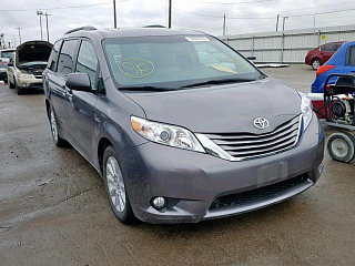   TOYOTA SIENNA XLE, 2015