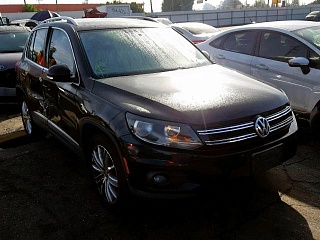 VOLKSWAGEN TIGUAN S, 2012