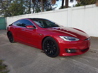 TESLA MODEL S 2020