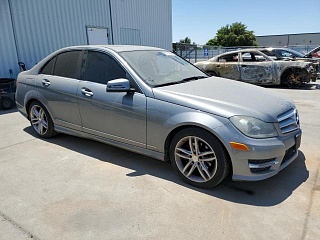 MERCEDES-BENZ C 250 2013