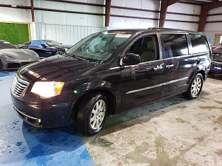 CHRYSLER TOWN & COUNTRY TOURING 2016