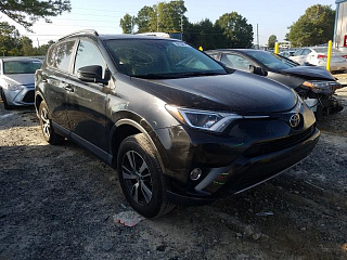 TOYOTA RAV4 XLE 2017
