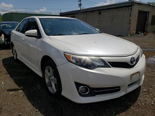 TOYOTA CAMRY L 2014