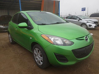MAZDA 2 2012