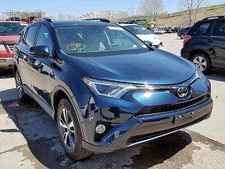 2018 Toyota RAV4 Adventure