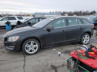 VOLVO V60 PREMIER 2015