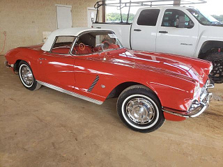 1962 CHEVROLET CORVETTE
