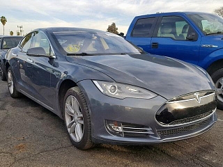 TESLA MODEL S 2013