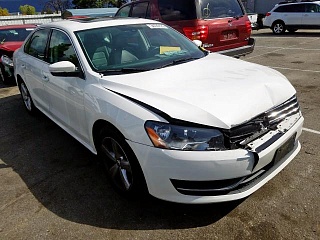 VOLKSWAGEN PASSAT SE 2013