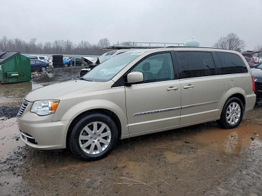 CHRYSLER TOWN & COUNTRY TOURING 2016