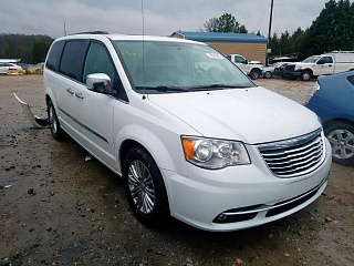 CHRYSLER TOWN & COUNTRY TOURING L 2016