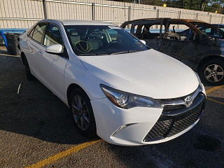 TOYOTA CAMRY LE 2015