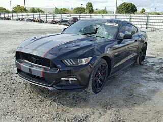 FORD MUSTANG GT